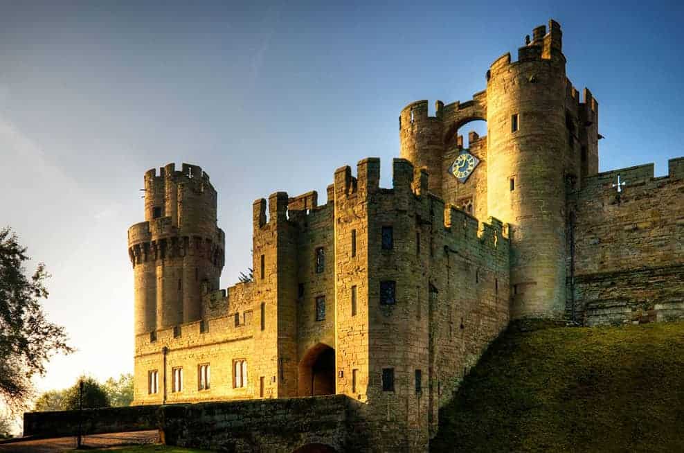 A Peak Inside Warwick Castle ¦ Evan Evans Tours - Warwick Castle